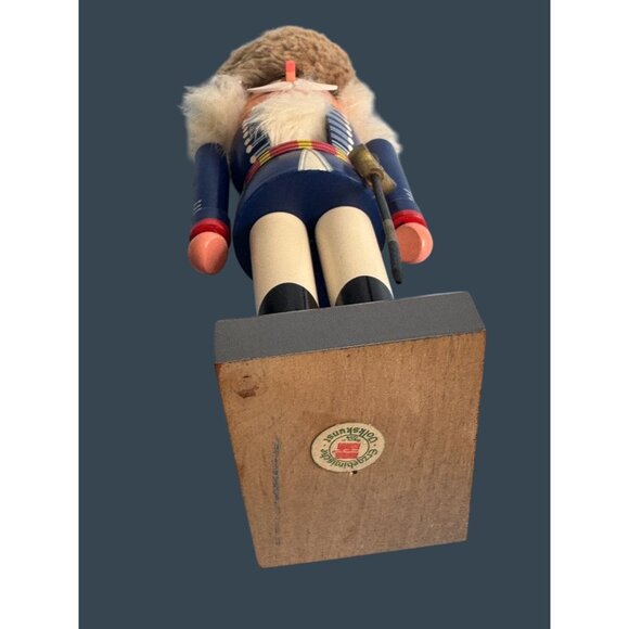 British Hussar Soldier Nutcracker By KWO Erzgebirge Germany 10 1/4"  W/Fur Hat - Picture 5 of 9